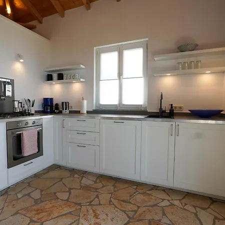 House Philia With Panoramic Sea View In Mani Holiday home *