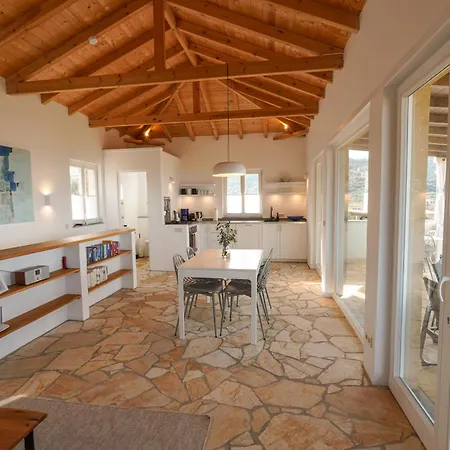 Philia-modern Living With Panoramic Sea View *