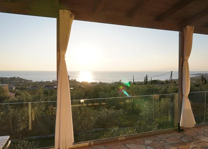 House Philia With Panoramic Sea View In Mani 펜션 *